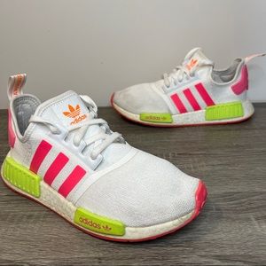 Adidas NMD_R1 'Solar Pink' size 8